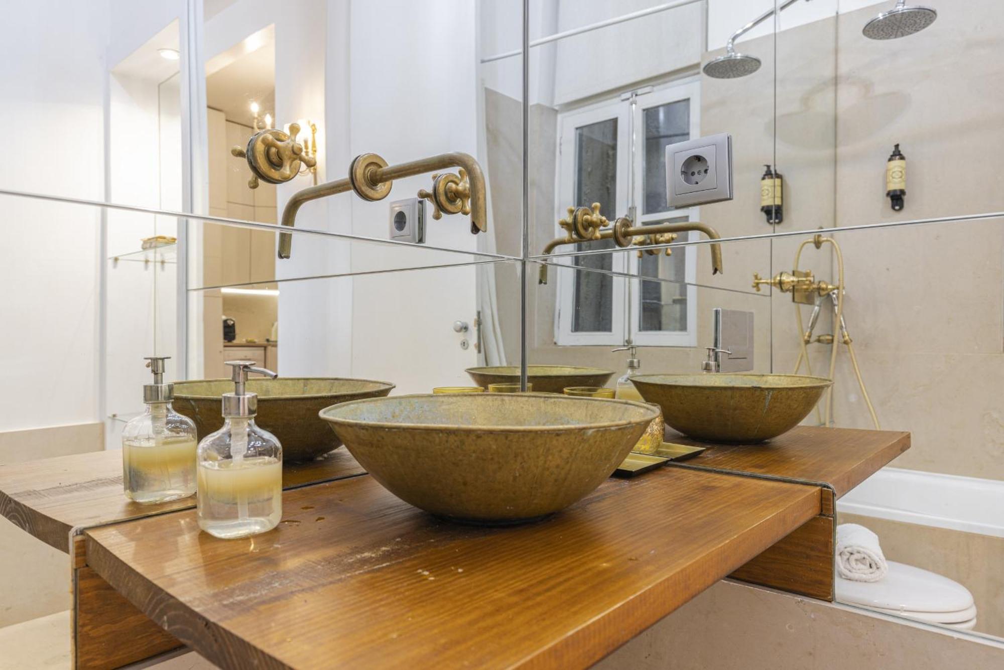 Downtown Retreat Apartment ลิสบอน ภายนอก รูปภาพ
